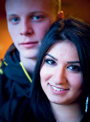 Robin Axelsson med Tanaz Daraee. Foto: Bibbie Friman Robin Axelsson med Tanaz Daraee . Foto: Bibbie Friman