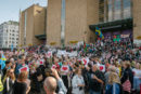 Ung i Sverige, Medborgarplatsen, Stockholm den 19 augusti. Foto: Anders Löwdin