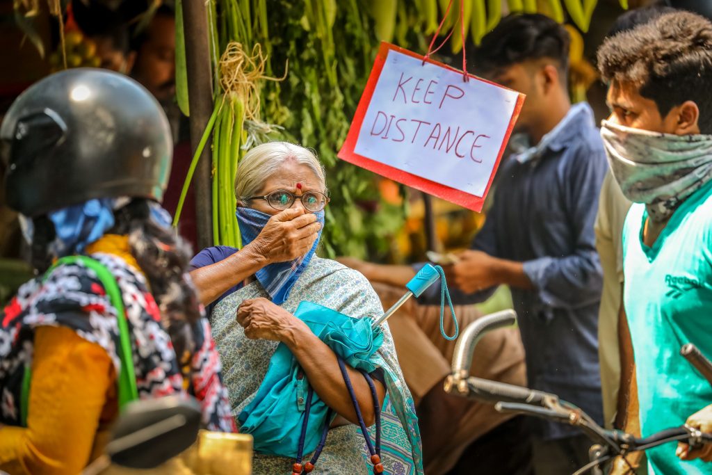 Högt pris för lockdown i Indien. Foto: Mattias Löw